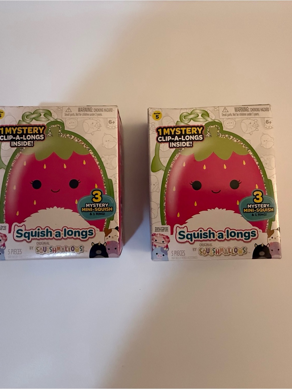 Squish-a-longs Strawberry Mystery Pack - Pink & Green 2 pack